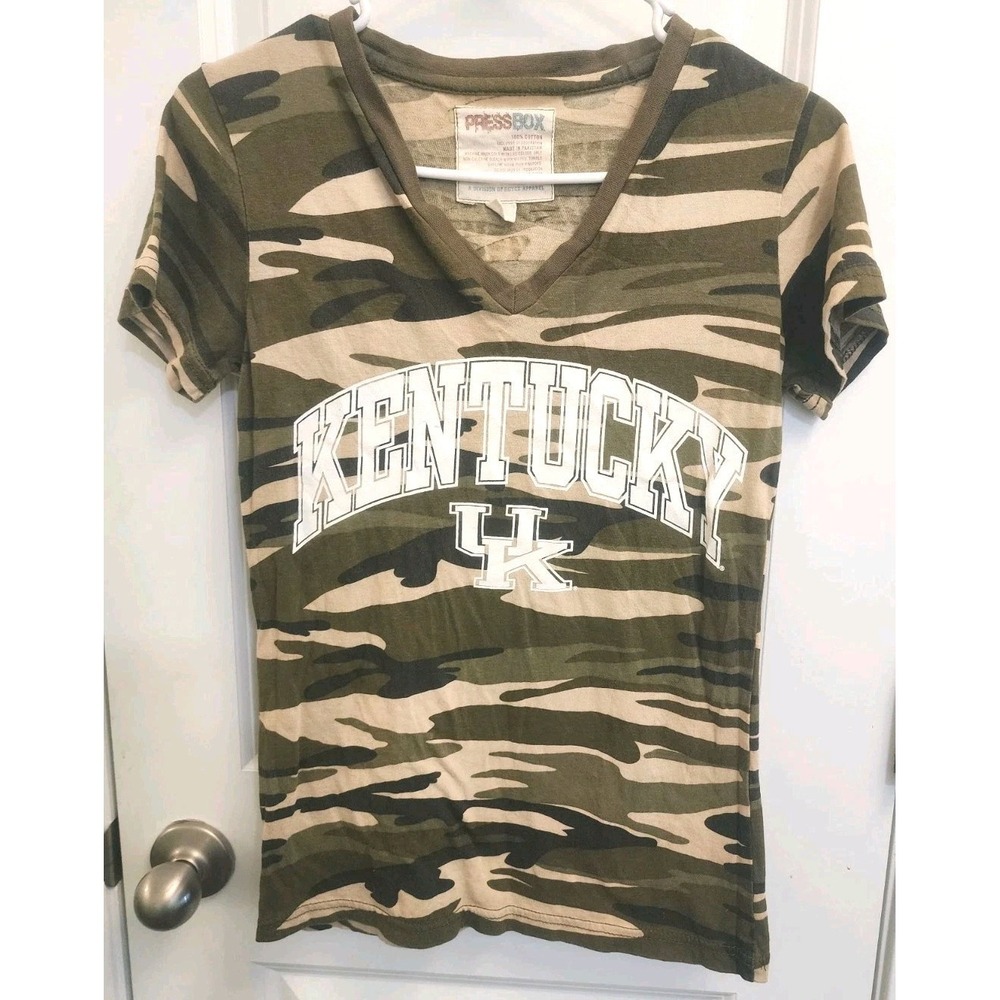 Pressbox Womens Size Small UK Kentucky Graphic V-Neck Short Sleeve Camo T Shirt